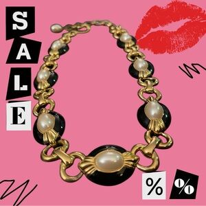 Elegant Gold and Black Chain Necklace